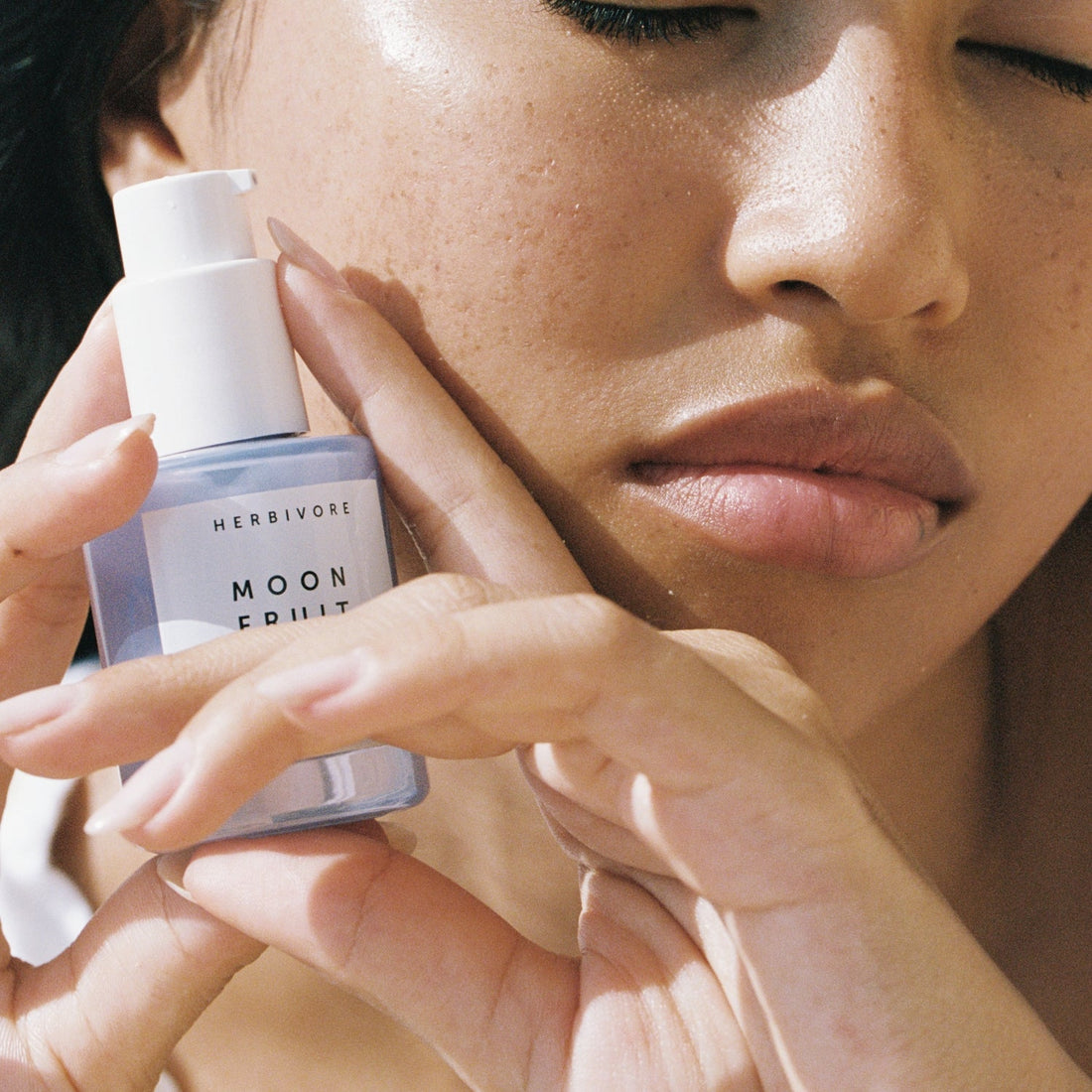Which smoothing serum is right for me? MOON FRUIT vs. BAKUCHIOL